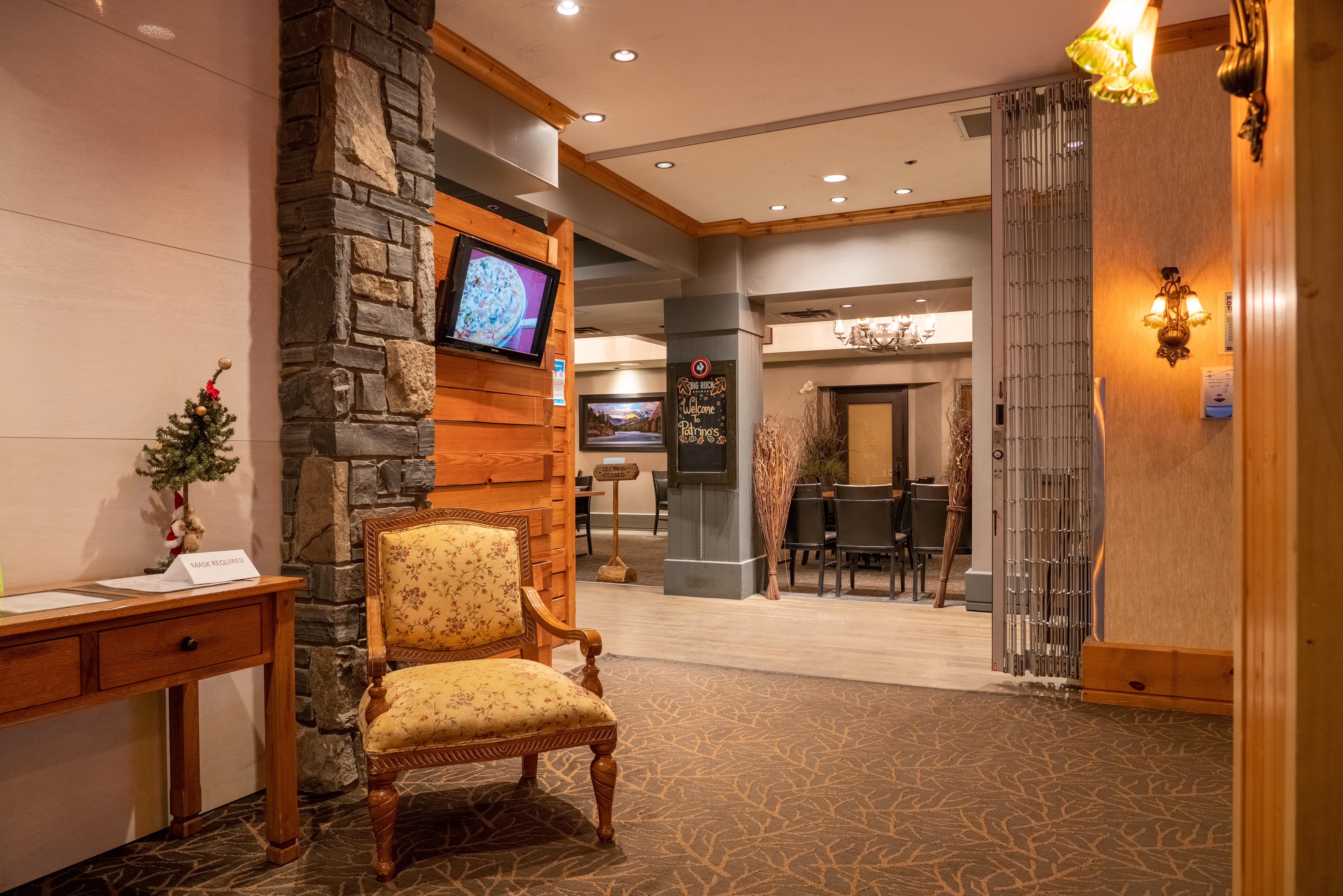 The Rundlestone Lodge Banff Exterior foto